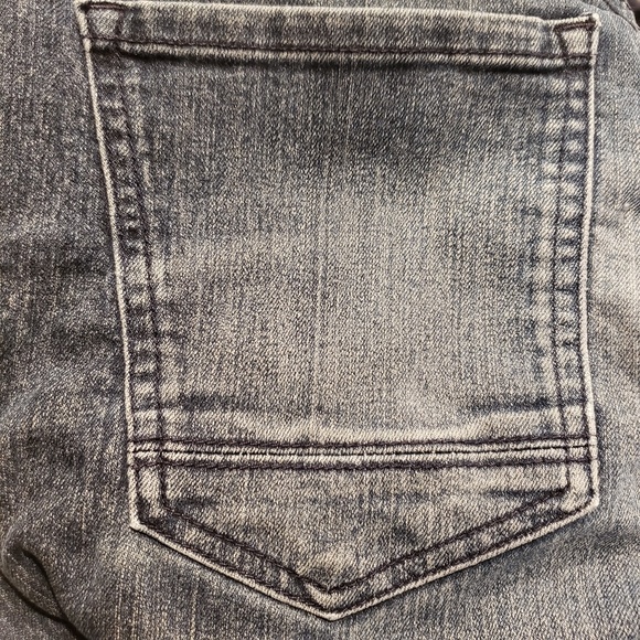 Kenneth Cole Jeans - Picture 6 of 7